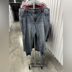 Lane Bryant | Venezia Jeans with Destructed Bottom Hem | size 24